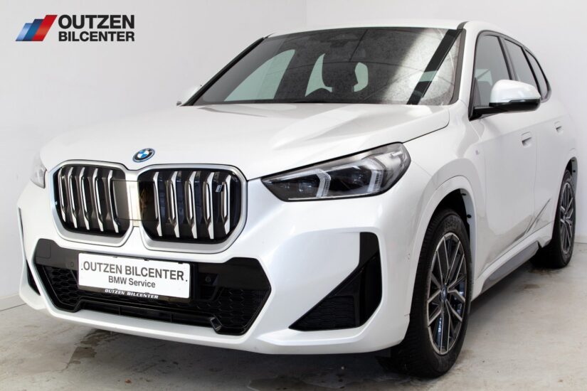 BMW iX1 xDrive30 M-Sport hos Outzen Bilcenter [0]